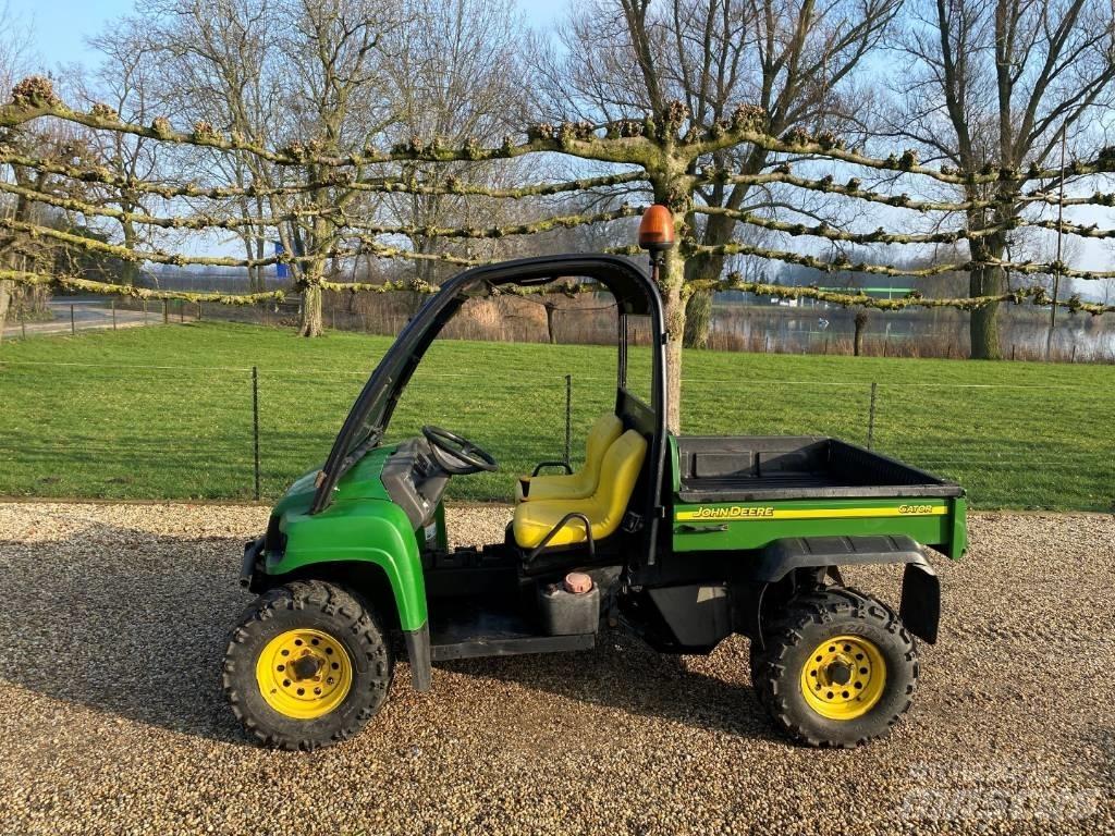 John Deere Gator XUV Komunālās mašīnas