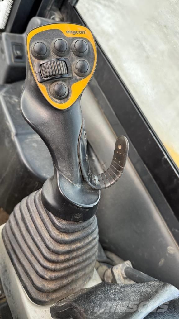 Komatsu PC 26 MR-3 Mini ekskavatori < 7 t