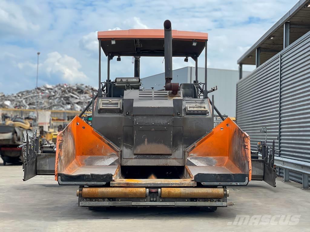 Volvo P7820C Asfalta klājēji