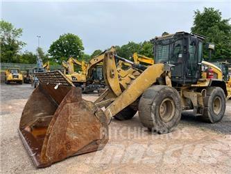 CAT 930 K Iekrāvēji uz riteņiem