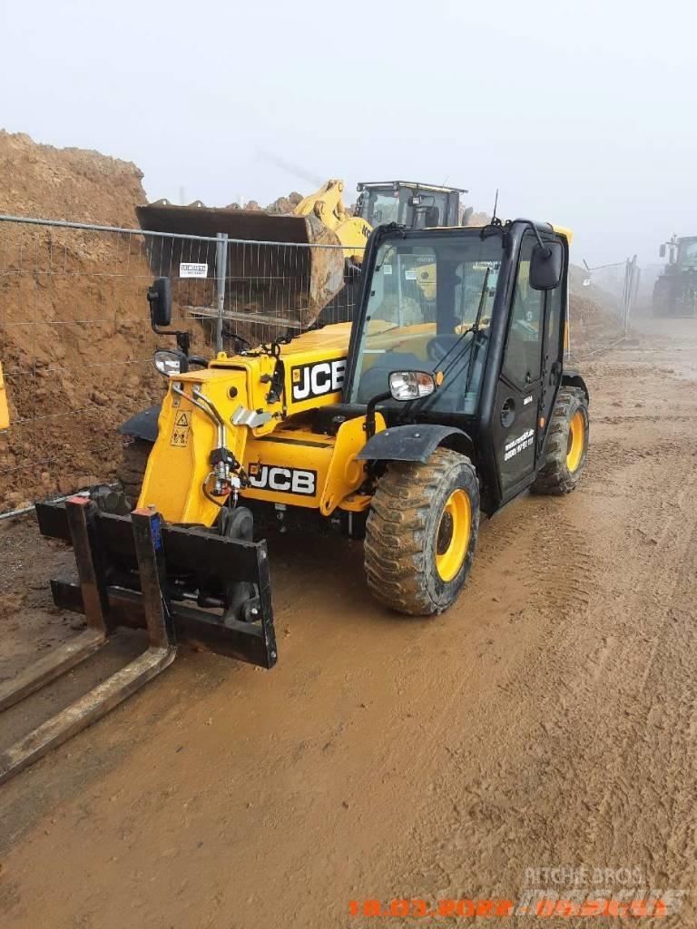 JCB 525-60 Teleskopiskie manipulatori