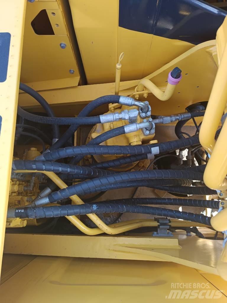 Komatsu PC 200 Kāpurķēžu ekskavatori