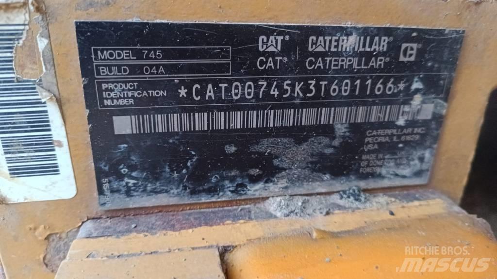 CAT 745 Artikulētie pašizgāzēji
