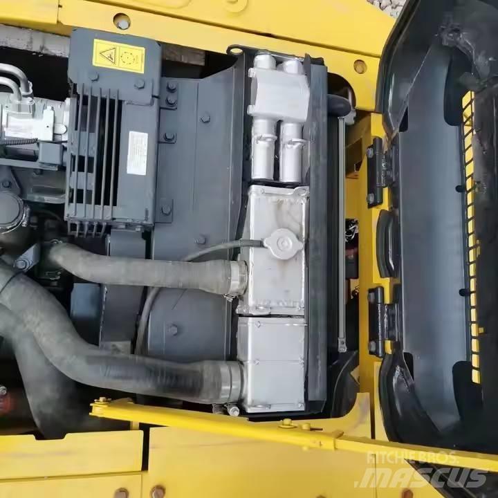 Komatsu PC120 Kāpurķēžu ekskavatori