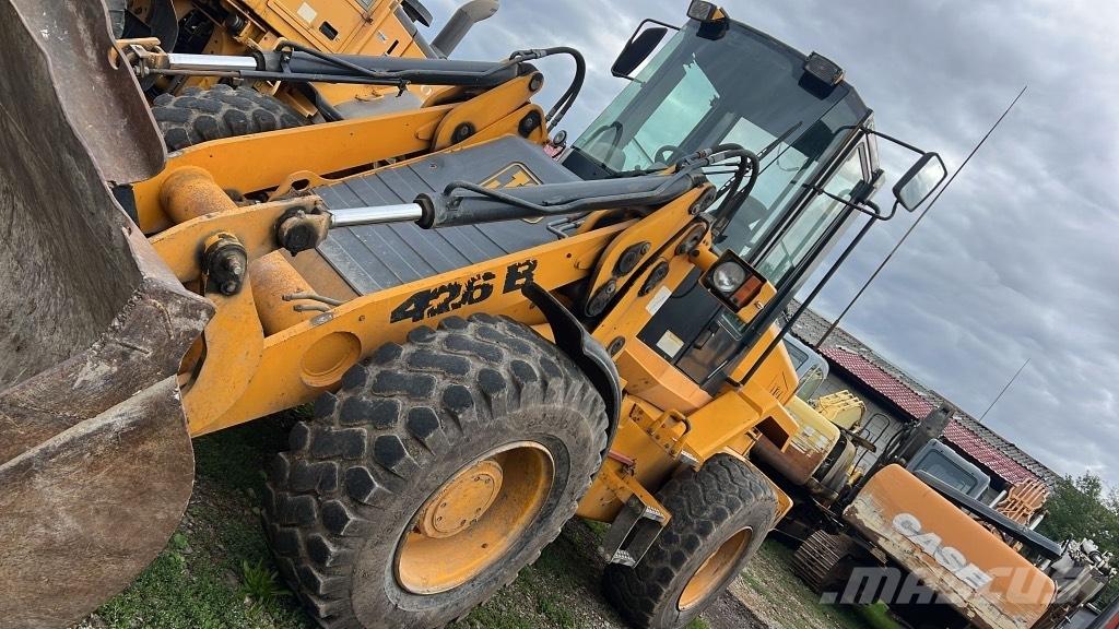 JCB 426 B Dzinēji