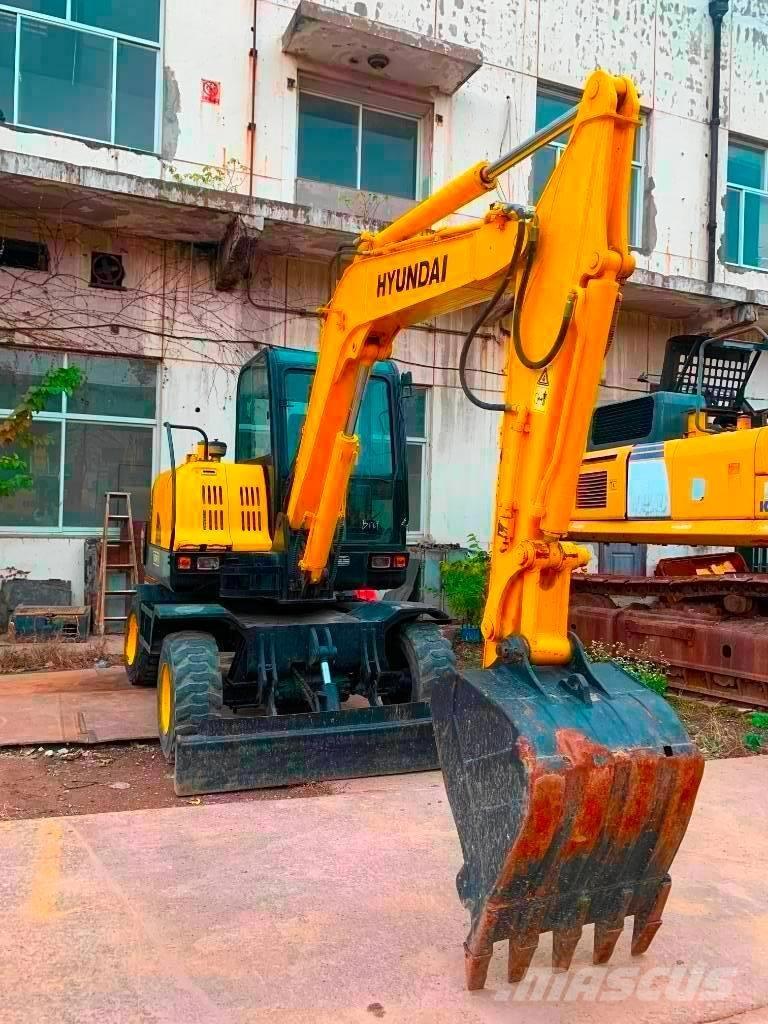 Hyundai Robex 60 W-7 Ekskavatori uz riteņiem