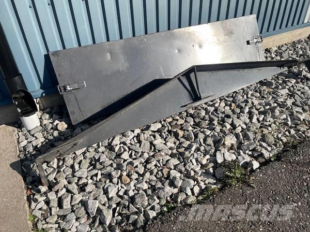 Metsjö Metamid Graudu pārkraušanas piekabes