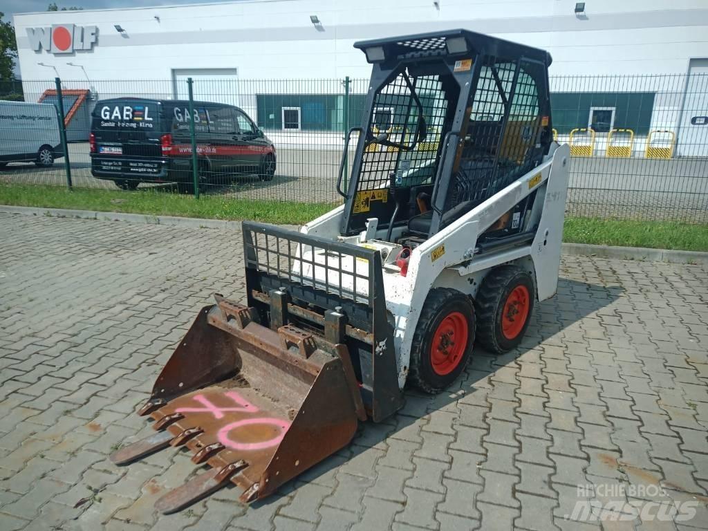 Bobcat S 70 Lietoti riteņu kompaktiekrāvēji