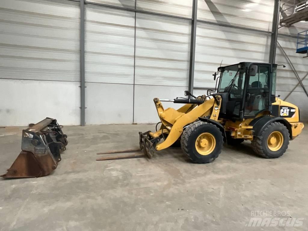 CAT 908 H Iekrāvēji uz riteņiem