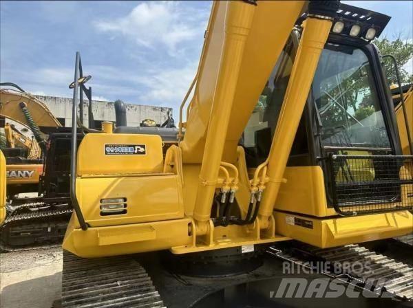 Komatsu PC 200 Vidēja lieluma ekskavatori 7 t - 12 t