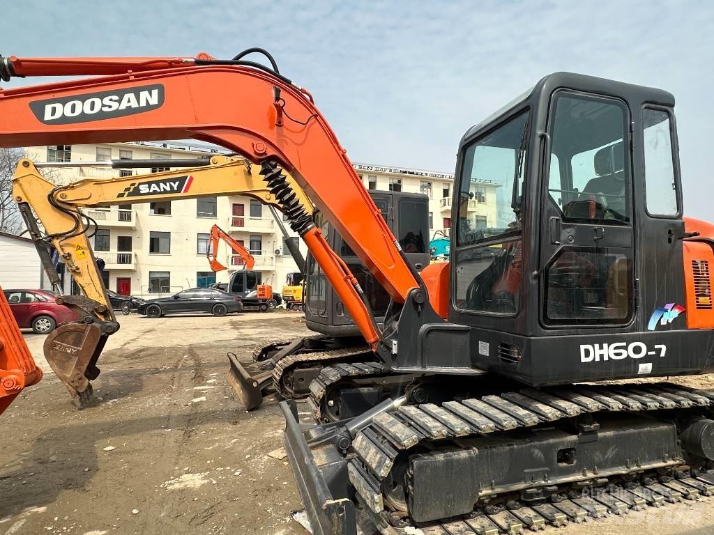 Doosan DH 60 Mini ekskavatori < 7 t