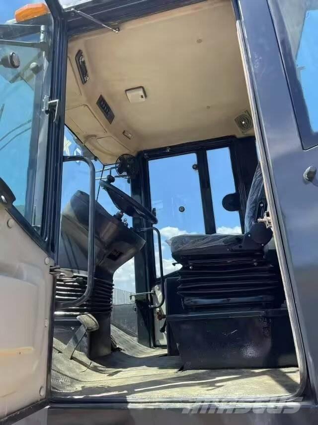 XCMG XS223J Vienvalča grunts veltņi