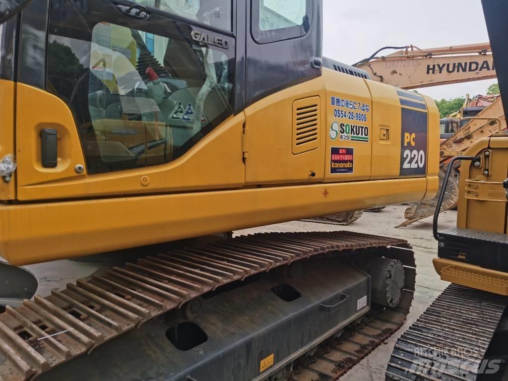 Komatsu PC 220-7 Kāpurķēžu ekskavatori