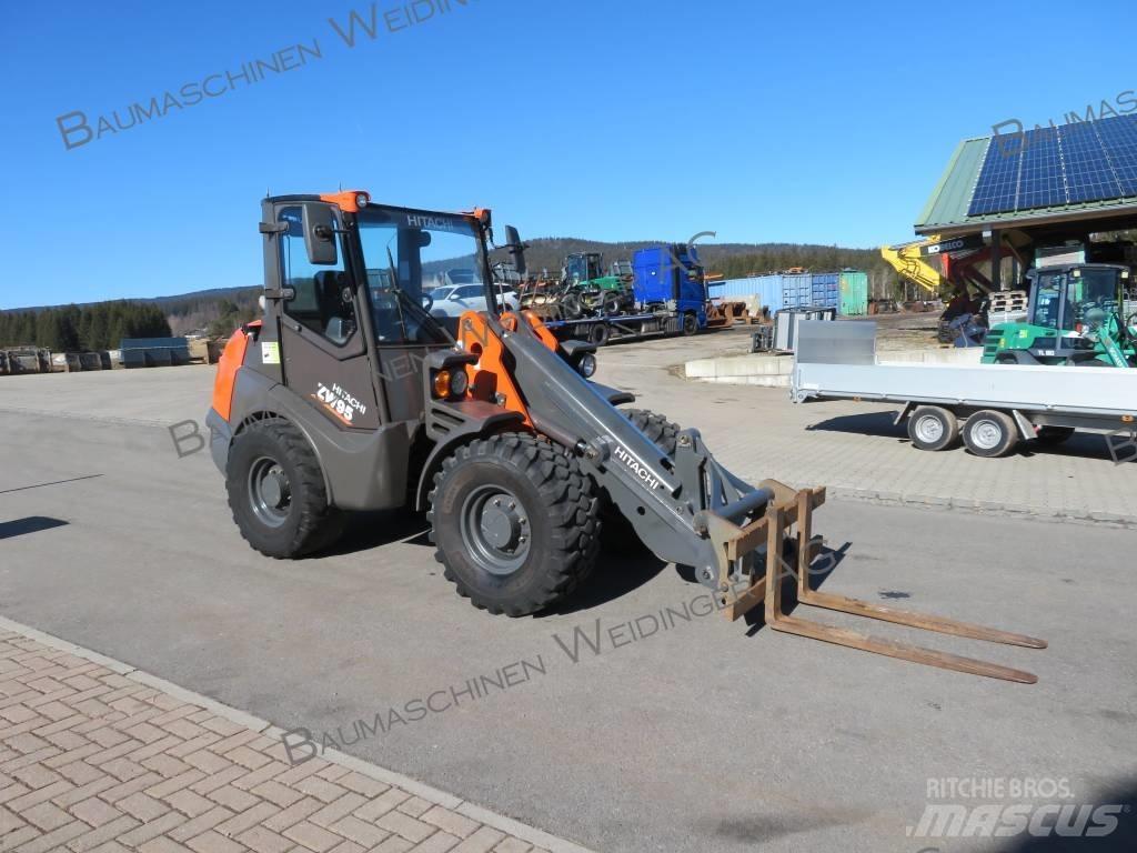 Hitachi ZW 95 Iekrāvēji uz riteņiem