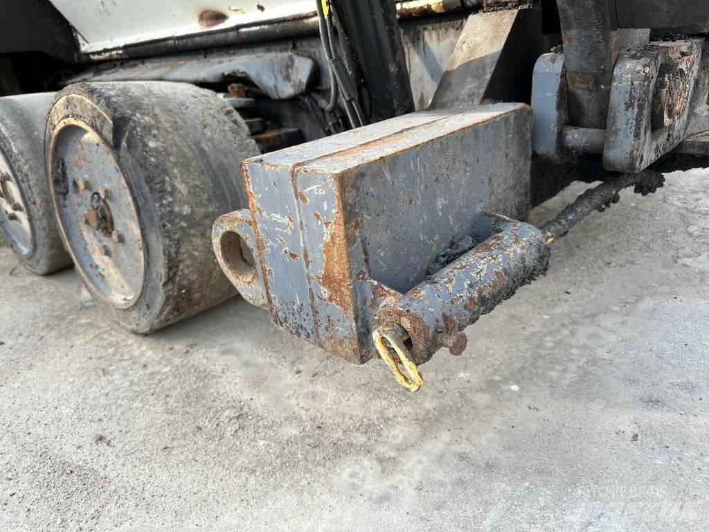 Dynapac SD 1800 W Asfalta klājēji