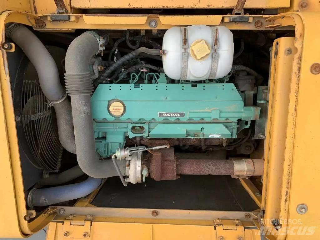 Volvo EC210D Kāpurķēžu ekskavatori