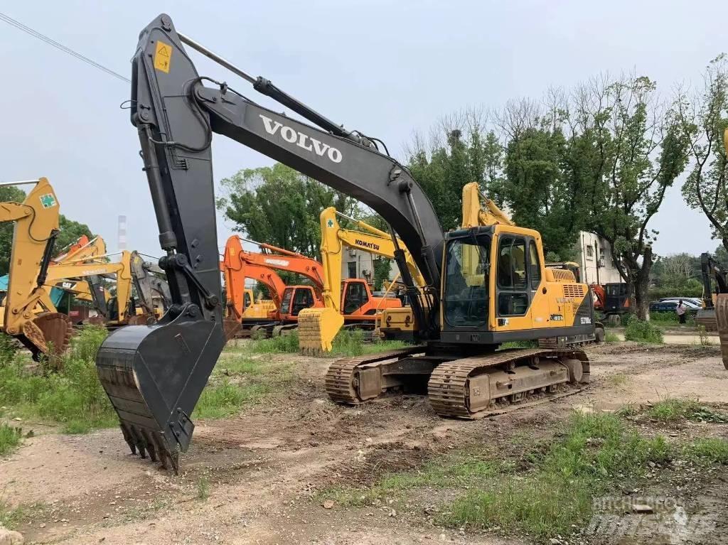Volvo EC210D Kāpurķēžu ekskavatori
