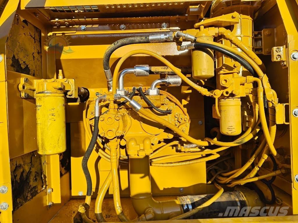 CAT 325 C Kāpurķēžu ekskavatori