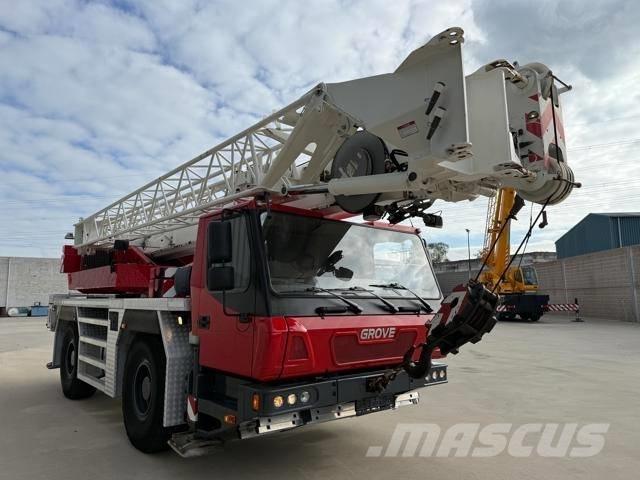 Grove GMK 2035 E Visurgājēji celtņi