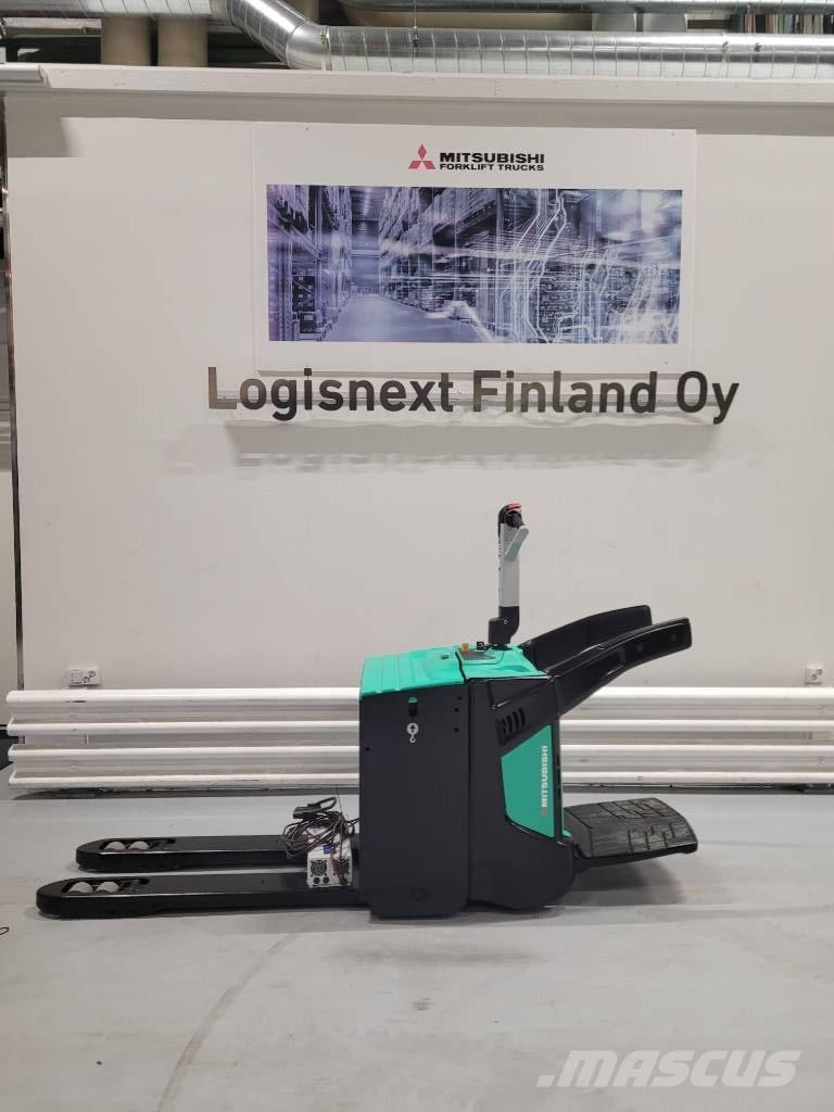 Mitsubishi PBV 20 N2 Hidrauliskās stalažas ar platformu