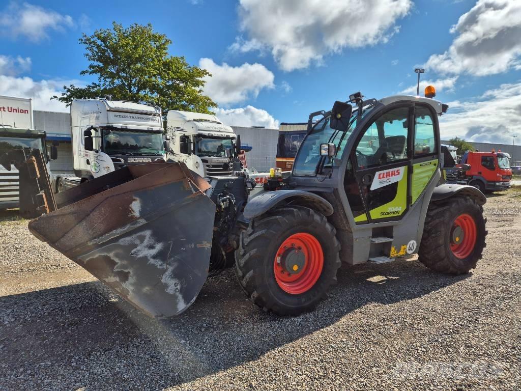 CLAAS Scorpion 7044 Lauksaimniecības pacēlāji