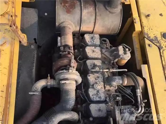 Komatsu PC 200-7 Kāpurķēžu ekskavatori