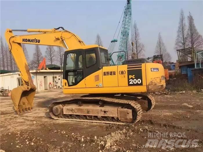 Komatsu PC 200-7 Kāpurķēžu ekskavatori