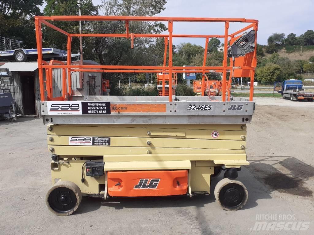 JLG 3246 ES Šķerveida pacēlāji