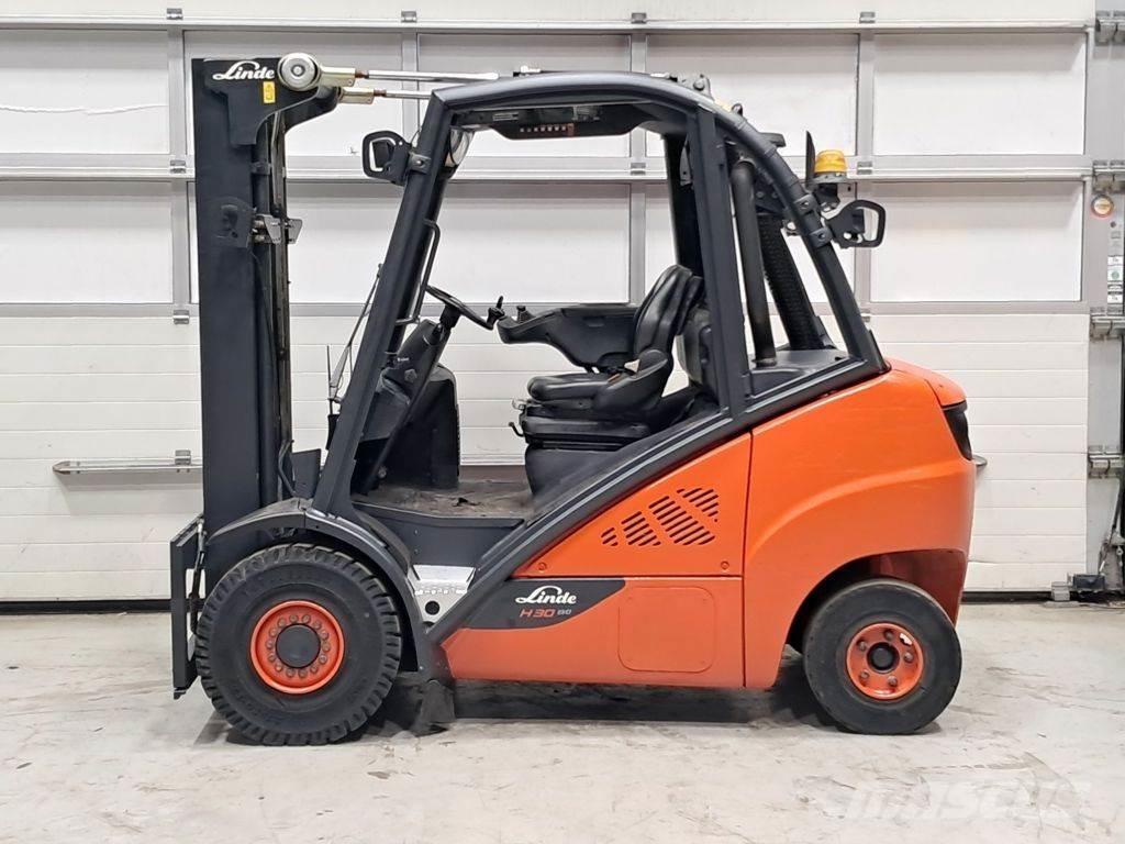 Linde H30D-02 Tehnika ar dīzeļa dzinēju