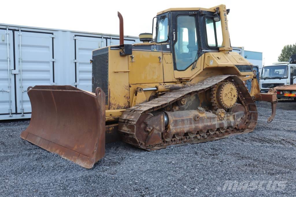 CAT D 6 M XL Kāpurķēžu buldozeri