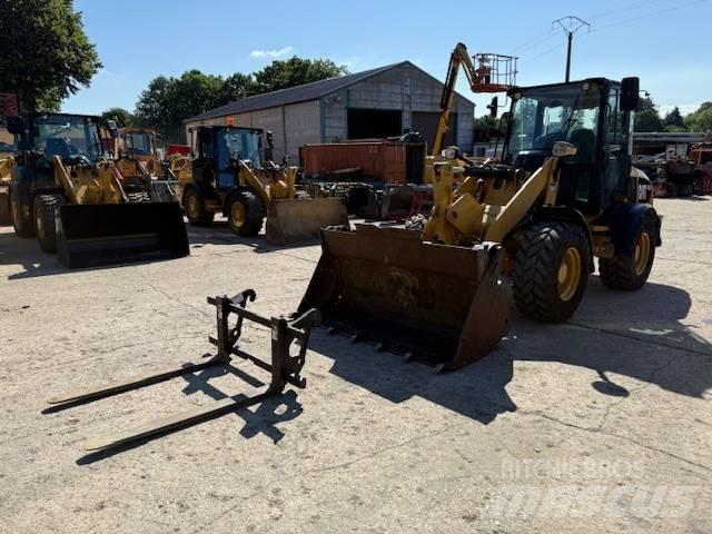 CAT 908 H Iekrāvēji uz riteņiem