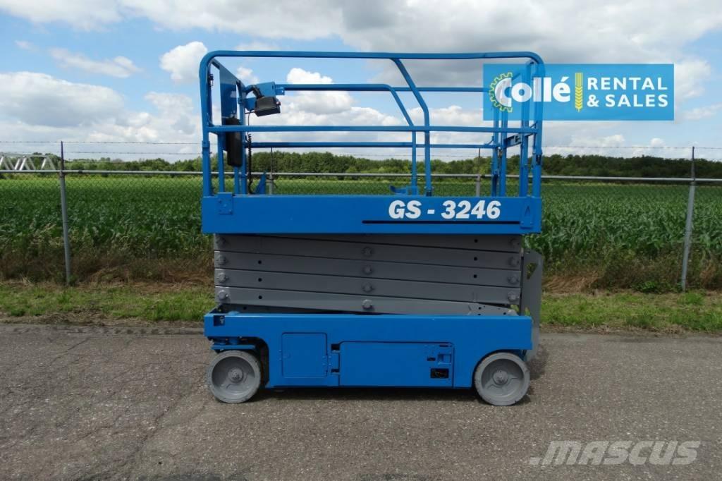 Genie GS 3246 | 2012 Šķerveida pacēlāji