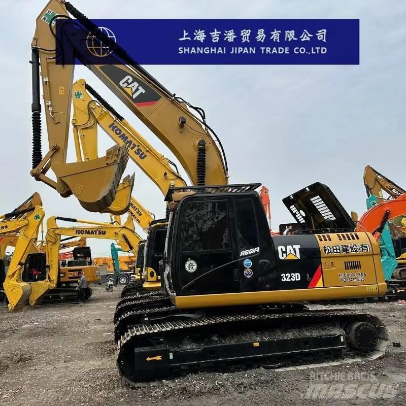 CAT 323 D Kāpurķēžu ekskavatori