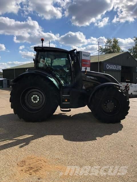 Valtra T 175 ED Traktori