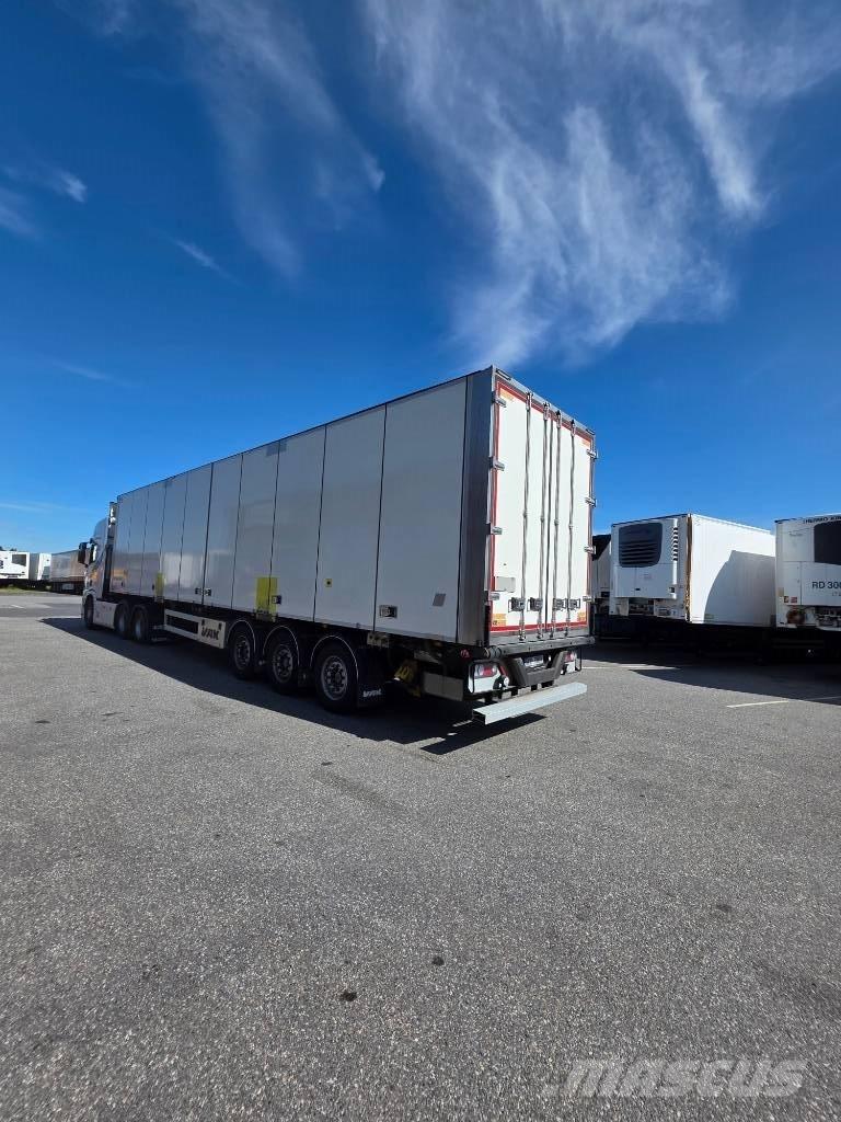 VAK SEMITRAILER Piekabes ar temperatūras kontroli