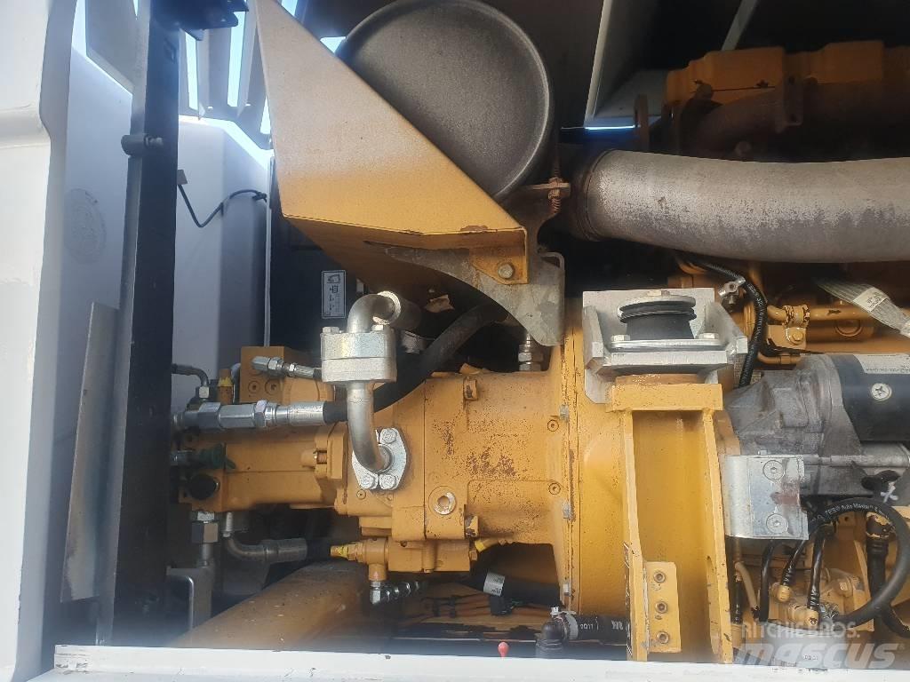 CAT M 316 D Ekskavatori uz riteņiem