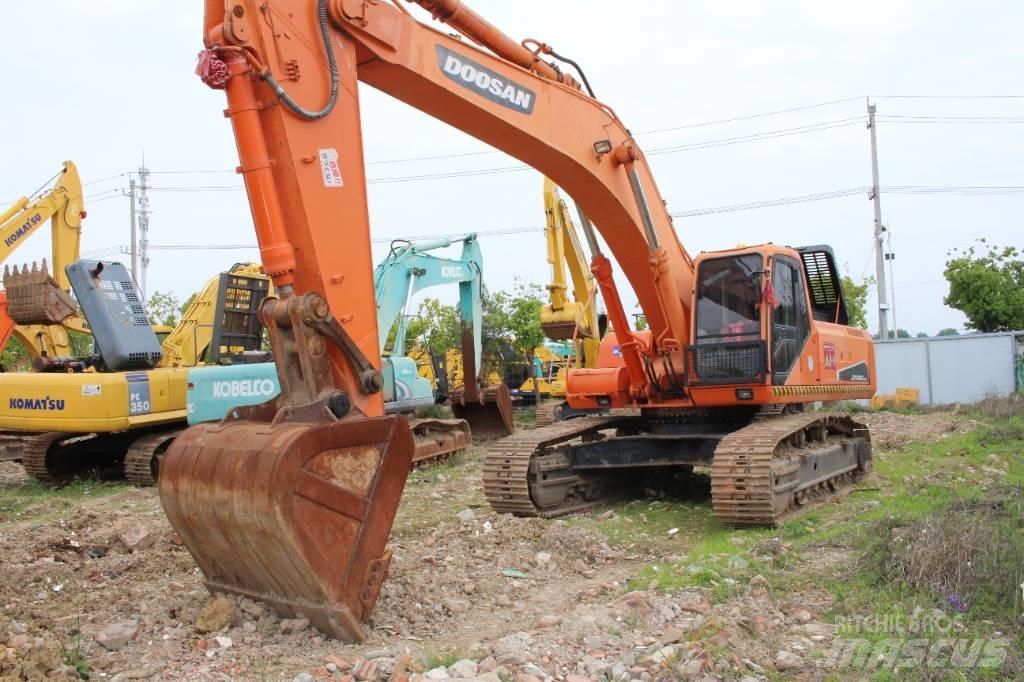 Doosan DX 420 LC-9 Kāpurķēžu ekskavatori