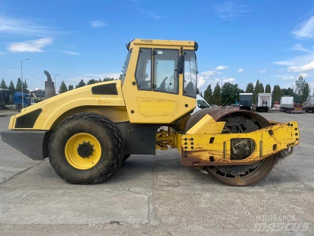 Bomag BW213 DH-4 Vienvalča grunts veltņi