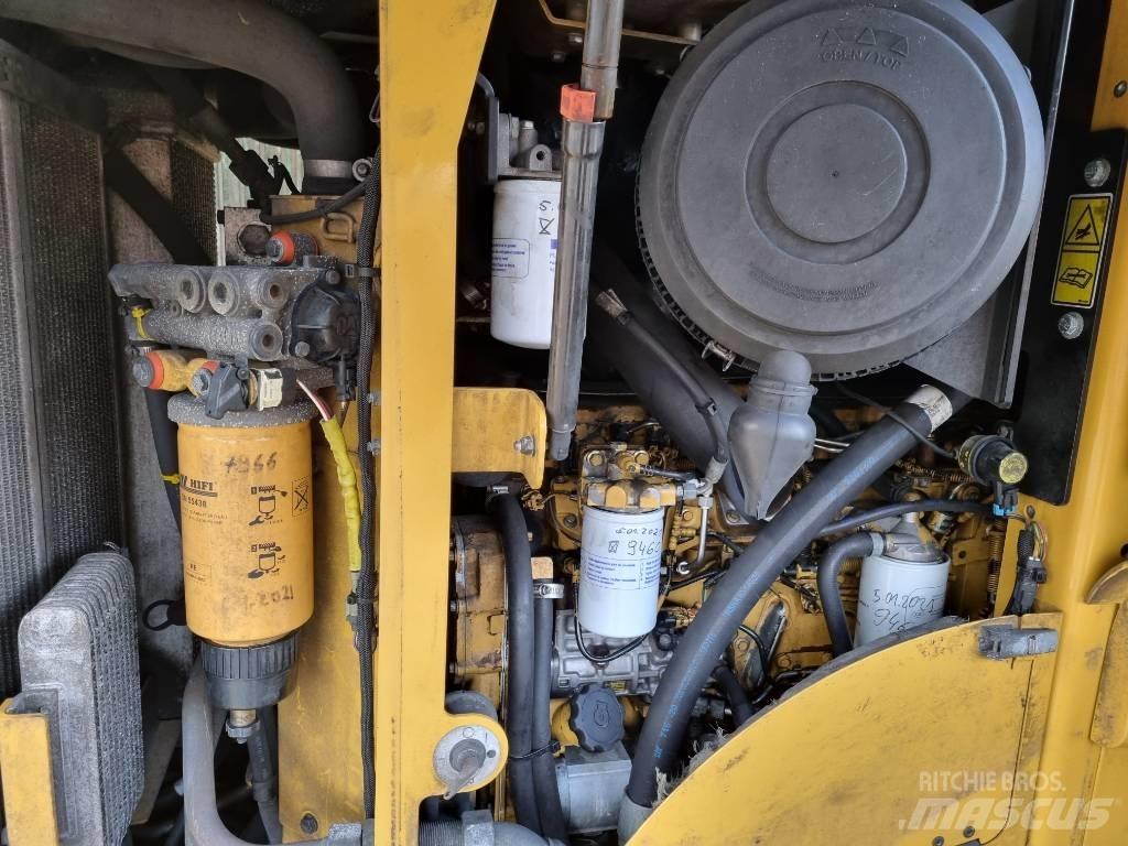 CAT 930 H Iekrāvēji uz riteņiem