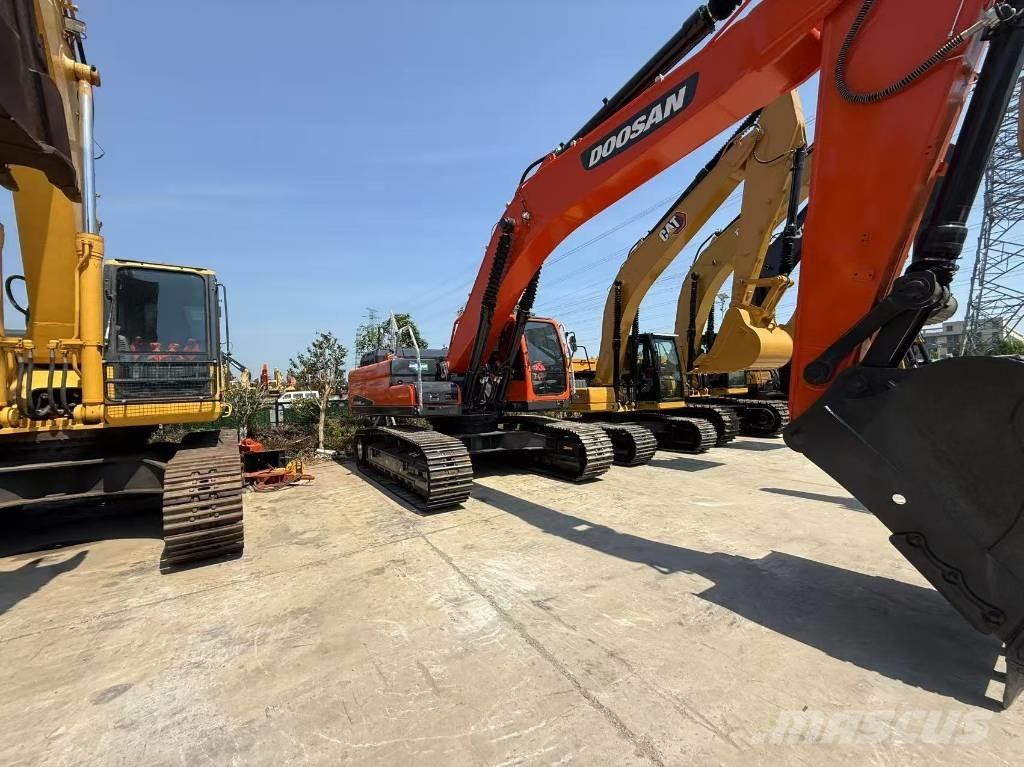 Doosan DX 340 Kāpurķēžu ekskavatori