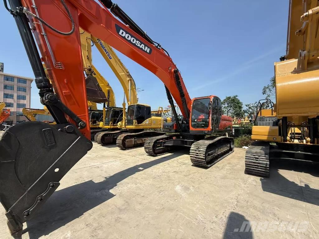 Doosan DX 340 Kāpurķēžu ekskavatori