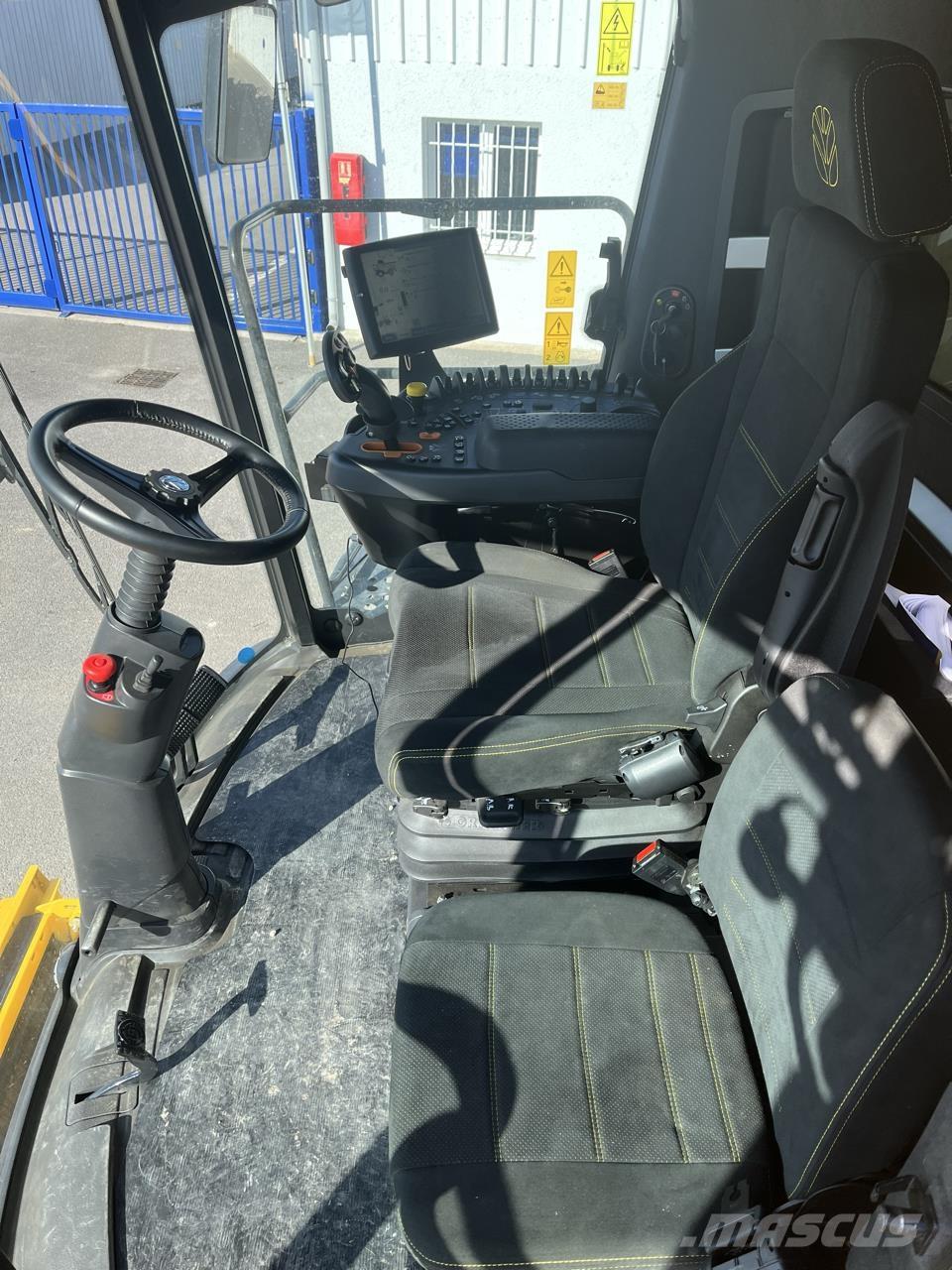 New Holland CX8.70 Ražas novākšanas kombaini