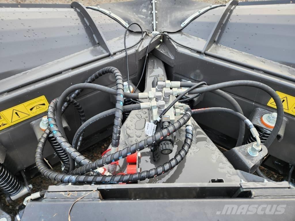 Pronar PUV 3300 Sniega naži un tīrītāji