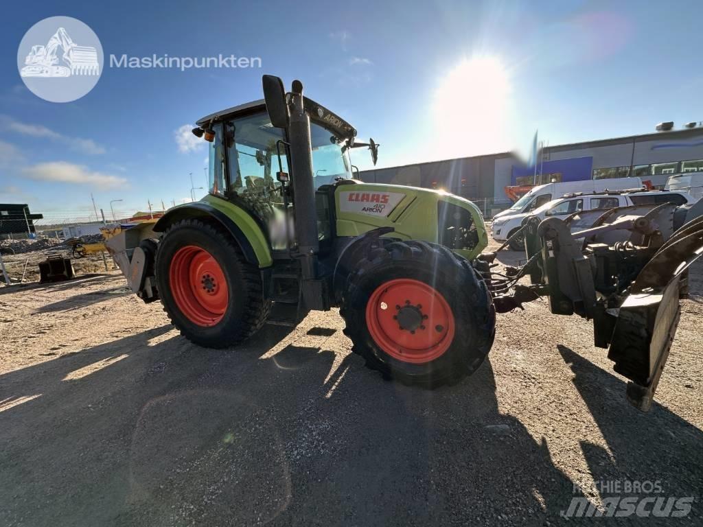 CLAAS Arion 410 Traktori