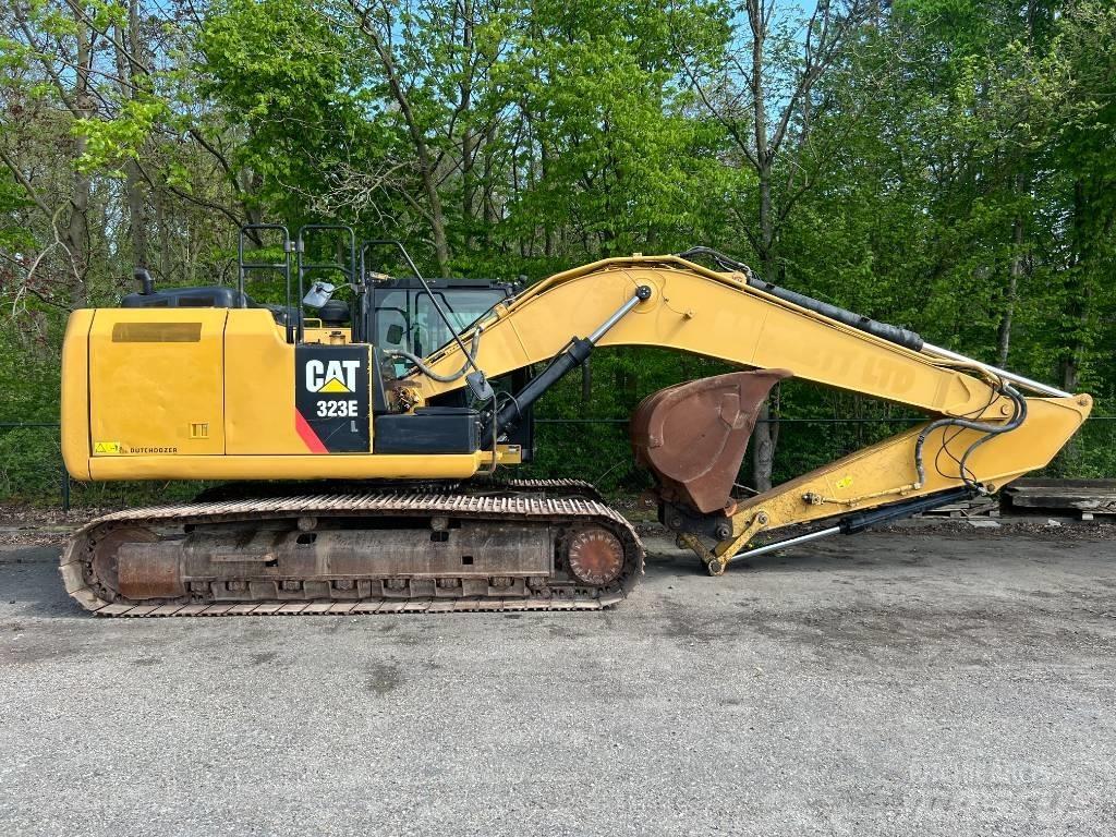 CAT 323 E Kāpurķēžu ekskavatori