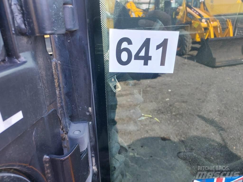 JCB 533-105 Teleskopiskie manipulatori