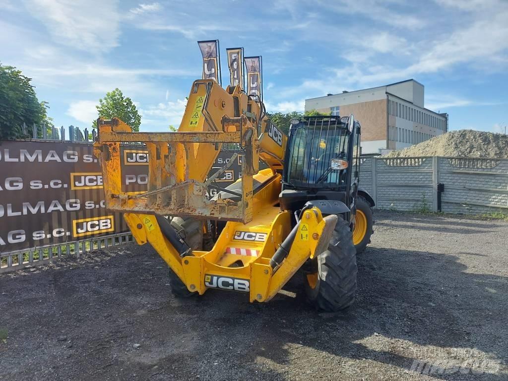 JCB 533-105 Teleskopiskie manipulatori