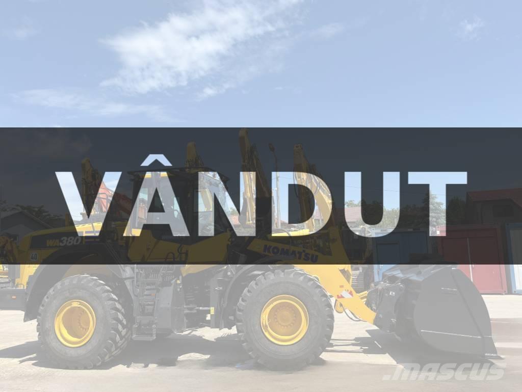 Komatsu WA380-8E0 Iekrāvēji uz riteņiem