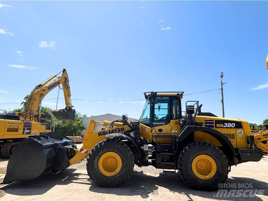 Komatsu WA380-8E0 Iekrāvēji uz riteņiem