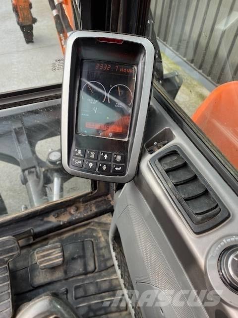 Doosan 85 Vidēja lieluma ekskavatori 7 t - 12 t